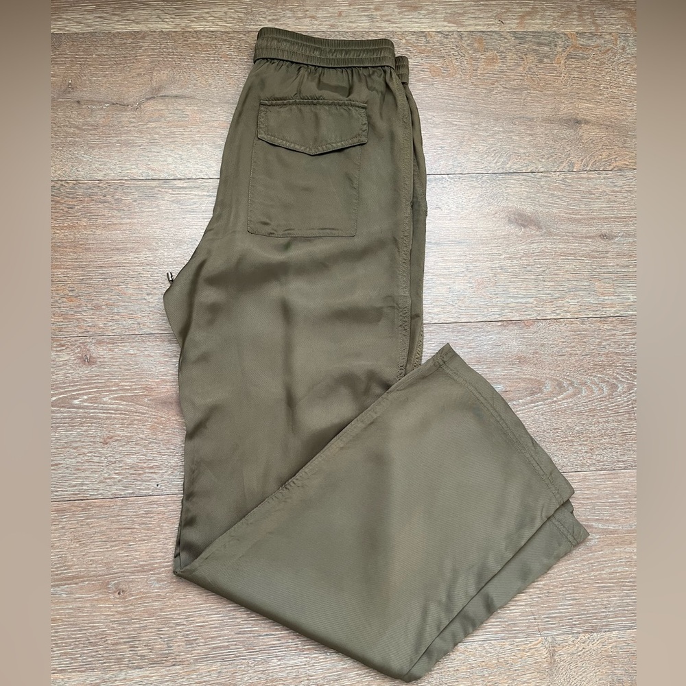 T by Alexander Wang Green wide legged Viscose Satin Relaxed Pant | size 4